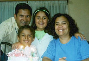 Leonel, Maribel, Mara Sofa, Pedro Javier, la familia Morales Aguilar